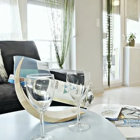 Nowy Apartament Marcelin 포즈난