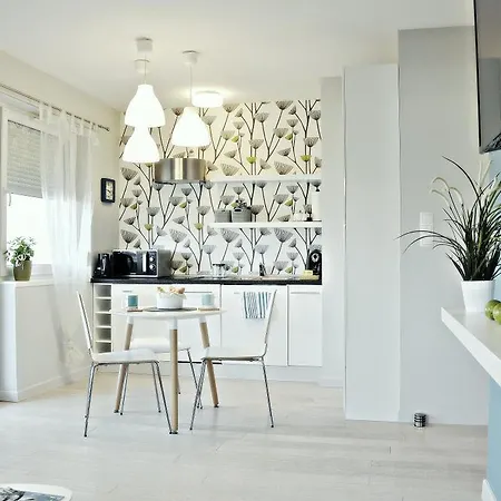 Nowy Apartament Marcelin 포즈난
